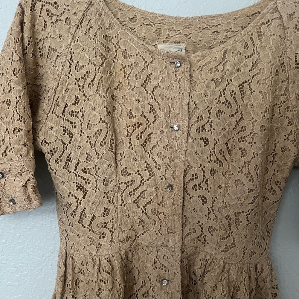 Vintage Lace Jacket Top with Rhinestone Button Details - Picture 10 of 11